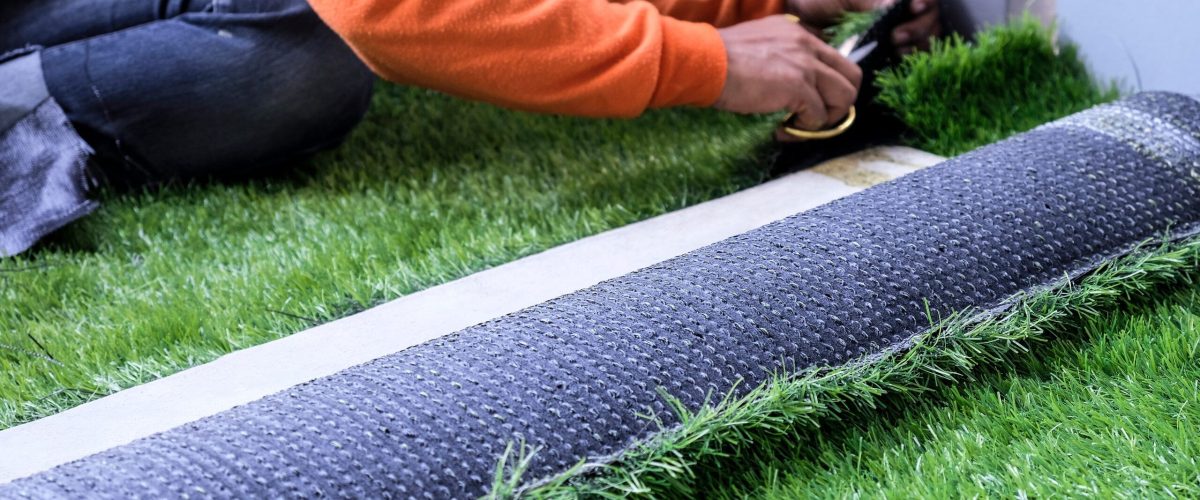 توريد وتركيب عشب طبيعي في دبي